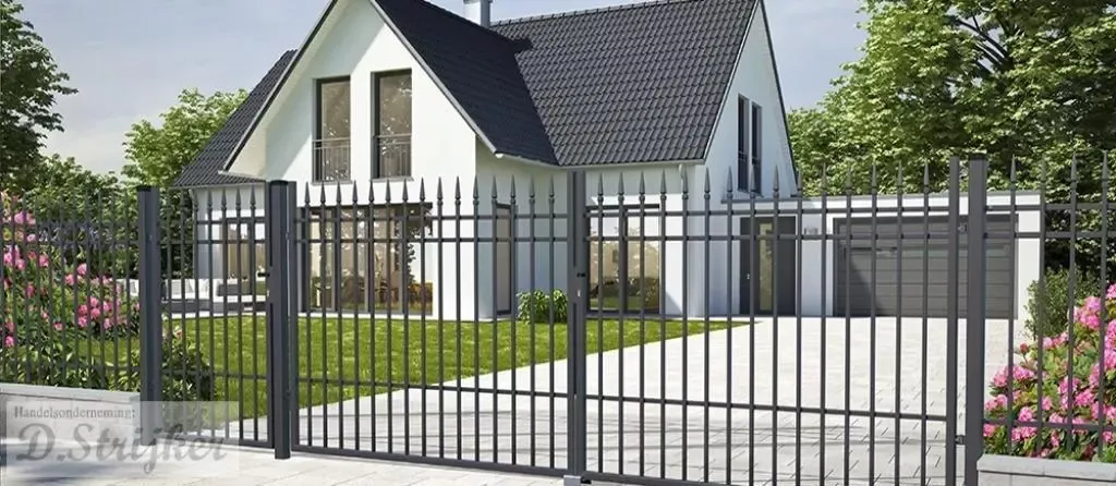 Klassieke smeedijzeren sierpoort met dubbele draaivleugels